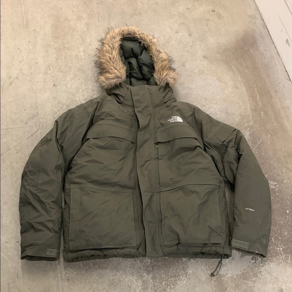 The North Face Green down  Puffer Jacket with Quilted Design - Picture 1 of 10